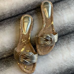 { Alexandre Birman } Sue Flat Golden Gold Sandals